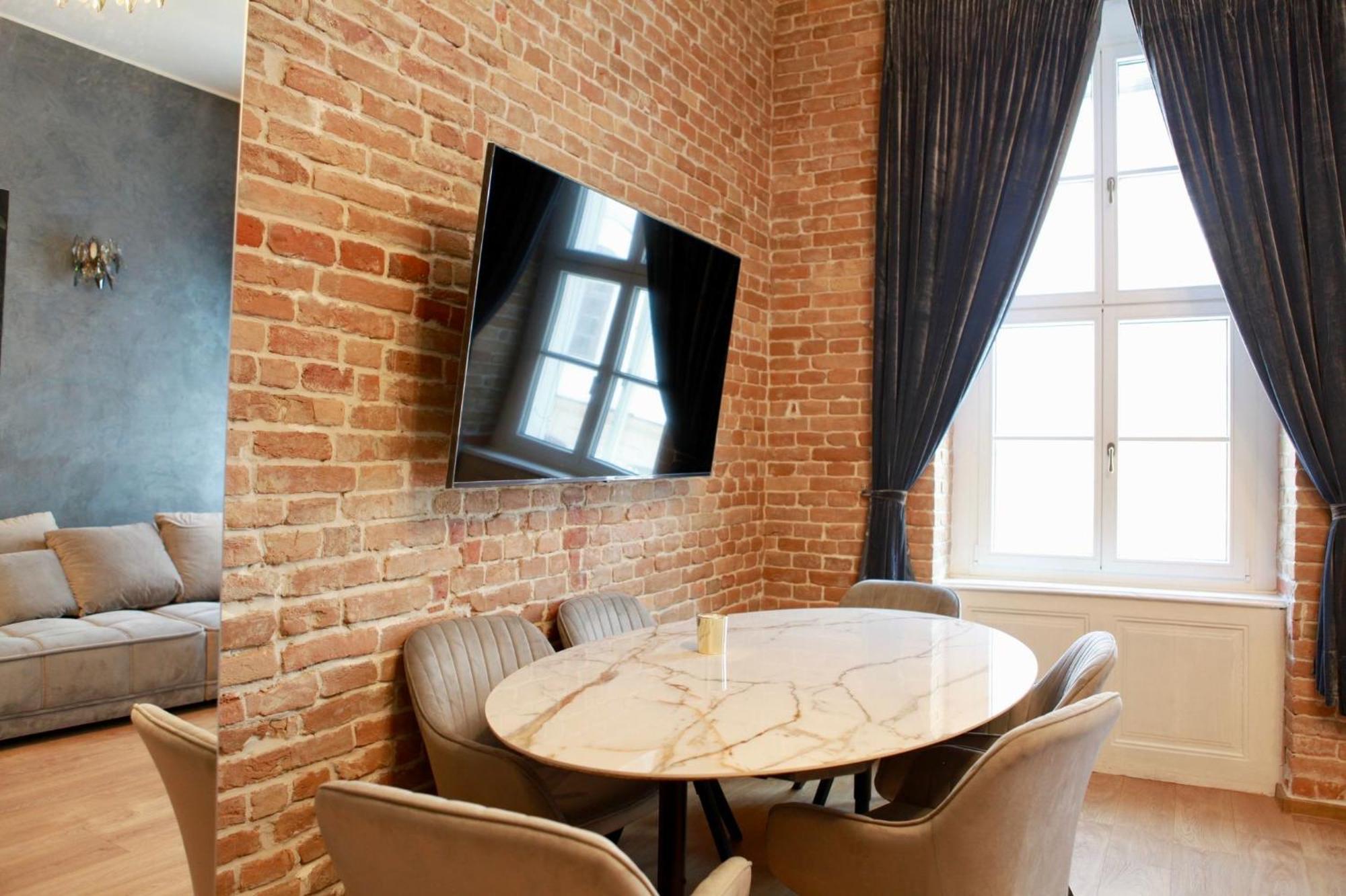 Apartamento Heart In The Old Town Bratislava Exterior foto